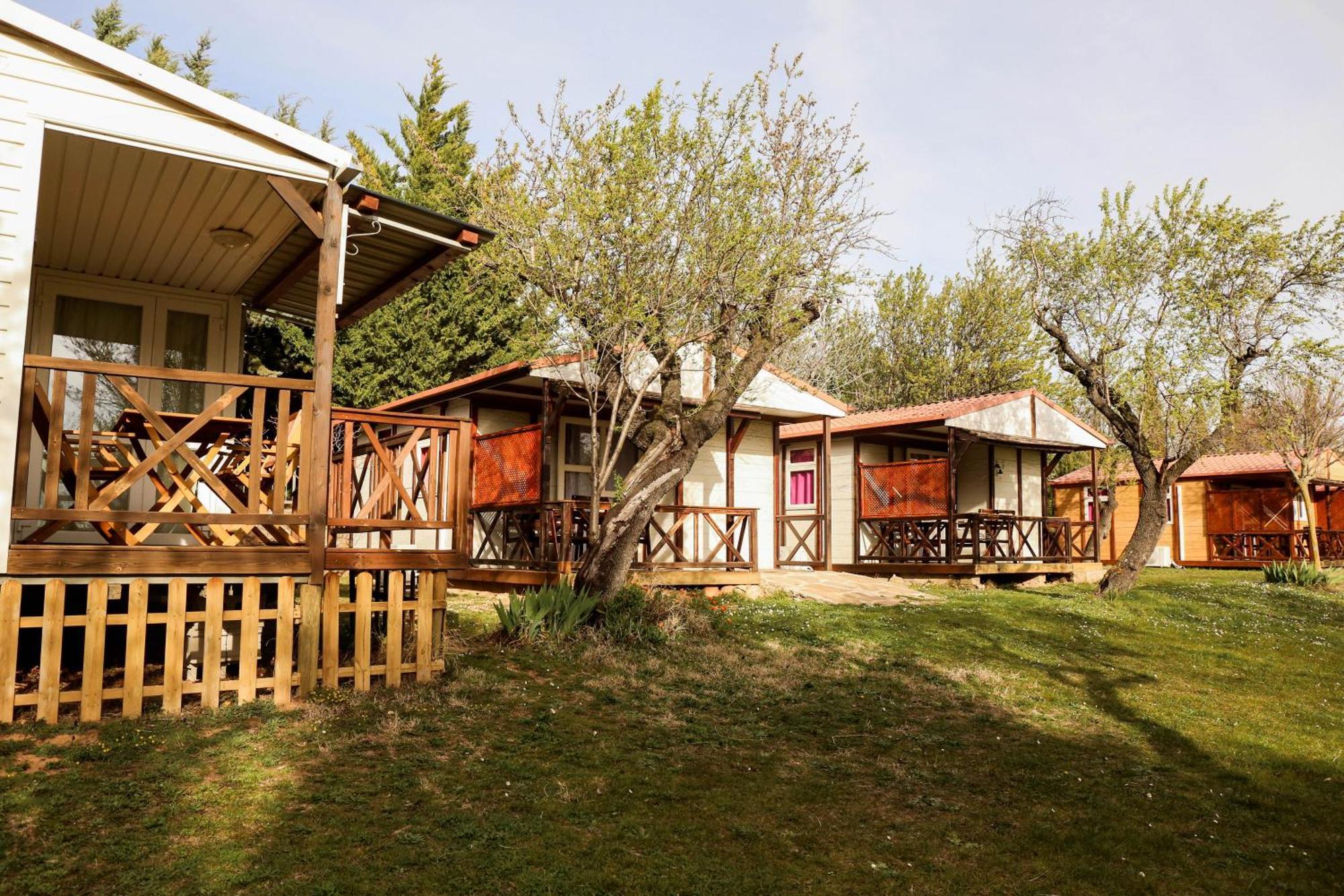 Camping Castillo De Лоарре Экстерьер фото