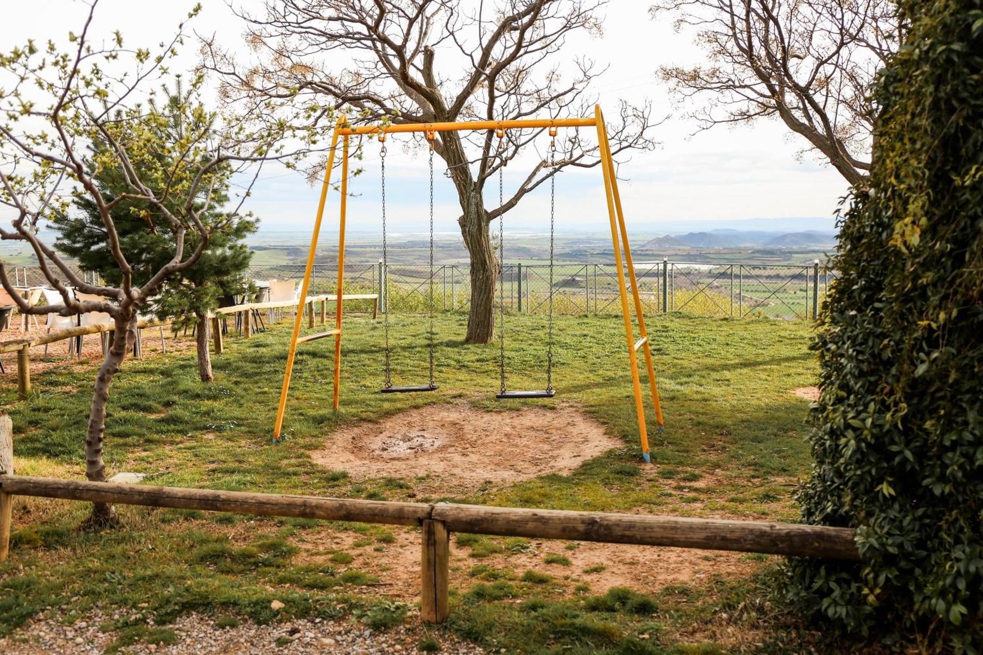 Camping Castillo De Лоарре Экстерьер фото