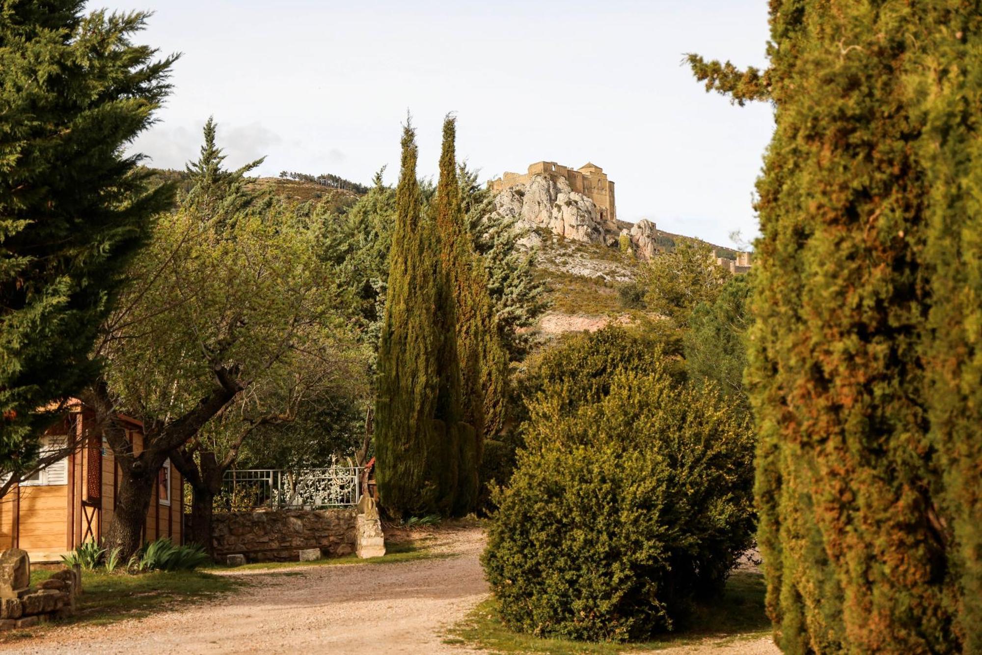 Camping Castillo De Лоарре Экстерьер фото