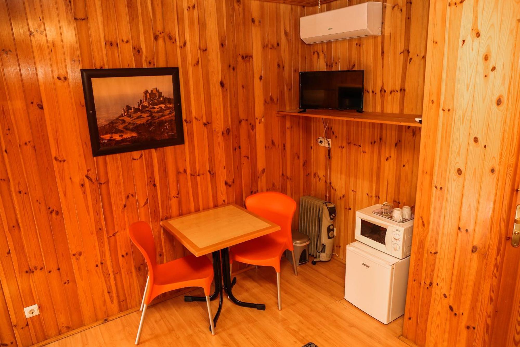 Camping Castillo De Лоарре Экстерьер фото